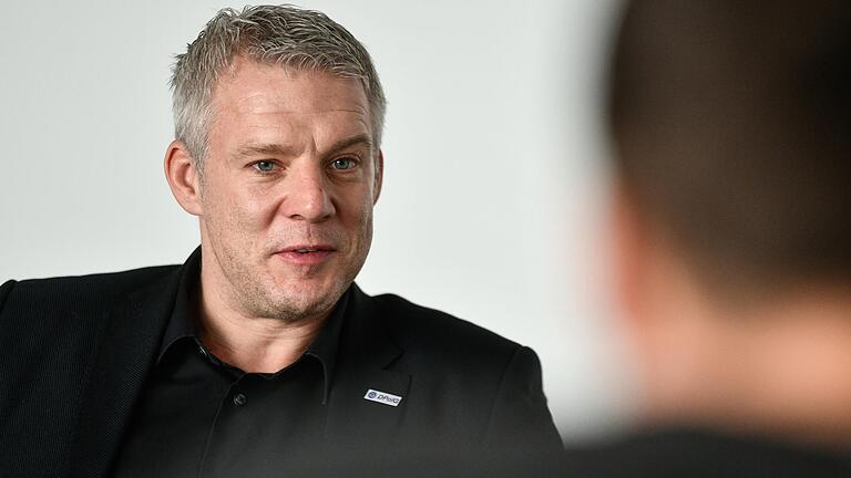 Der unterfränkische Bezirkschef der Deutschen Polizeigewerkschaft (DPolG), Thorsten Grimm, beim Redaktionsgespräch. Der unterfränkische Bezirkschef der Deutschen Polizeigewerkschaft (DPolG), Thorsten Grimm, beim Redaktionsgespräch.