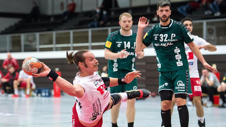 Der Sieg gegen Saarlouis Ende Oktober war das letzte Pflichtspiel des Handball-Drittligisten HSC Bad Neustadt. Der Sieg gegen Saarlouis Ende Oktober war das letzte Pflichtspiel des Handball-Drittligisten HSC Bad Neustadt.