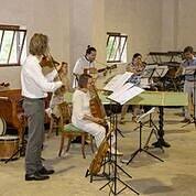 Auch in der Scheune ertönte die Alte Musik von Praetorius und Dowland kraftvoll. Auch in der Scheune ertönte die Alte Musik von Praetorius und Dowland kraftvoll.