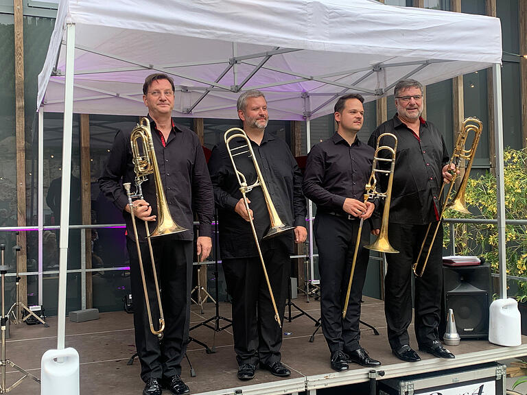 Das Posaunenquartett Opus 4 nach seinem Auftritt im Winzerhof Rainer Sauer in Escherndorf (von links): Wolfram Kuhnt, Stefan Wagner, Michael Pauker und Jörg Richter.