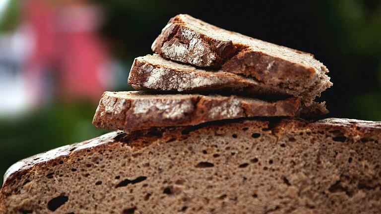 In Kleinrinderfeld kann im Oktober eigenes Brot gebacken werden. In Kleinrinderfeld kann im Oktober eigenes Brot gebacken werden.