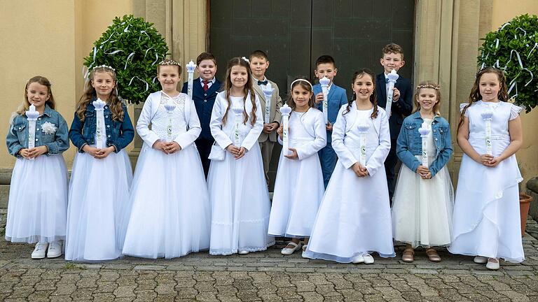 Kommunionkinder 2024 aus Herlheim, Zeilitzheim und Kolitzheim.