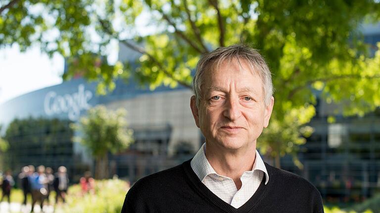 Bekanntgabe Nobelpreis 2024 – Physik       -  Künstliche Intelligenz ist in ihrer Bedeutung nach Meinung des Physik-Nobelpreisträgers Geoffrey Hinton mit der Industriellen Revolution vergleichbar.