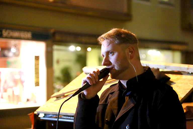 Simon Kaupert bei einer Wügida-Demo im Januar 2015