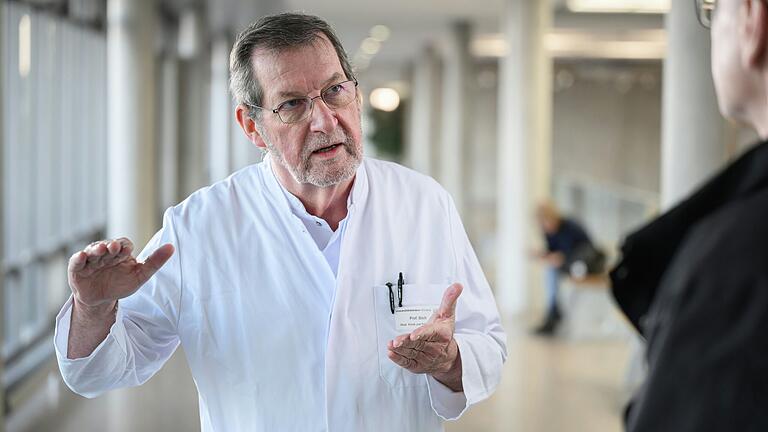 Prof. August Stich in der Würzburger Uniklinik im Gespräch über die Bewältigung und bleibende Veränderungen durch die Corona-Pandemie. Prof. August Stich in der Würzburger Uniklinik im Gespräch über die Bewältigung und bleibende Veränderungen durch die Corona-Pandemie.