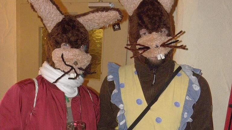 Osterhasen gesichtet! Schnell noch mal im Böschemer Fasching abfeiern! Osterhasen gesichtet! Schnell noch mal im Böschemer Fasching abfeiern!