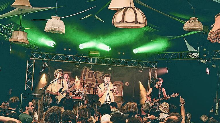 Beim Festival „Ab geht die Lutzi“ in Rottershausen wird wieder der local hero Bayern gesucht. - Beim Festival „Ab geht die Lutzi“ in Rottershausen wird wieder der local hero Bayern gesucht. Beim Festival „Ab geht die Lutzi“ in Rottershausen wird wieder der local hero Bayern gesucht. - Beim Festival „Ab geht die Lutzi“ in Rottershausen wird wieder der local hero Bayern gesucht.
