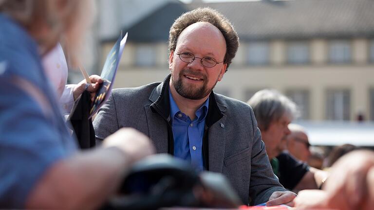 Stimmte vor genau einem Jahr im Landtag natürlich für das neue Artenschutzgesetz: der Würzburger Grünen-Abgeordnete Patrick Friedl Stimmte vor genau einem Jahr im Landtag natürlich für das neue Artenschutzgesetz: der Würzburger Grünen-Abgeordnete Patrick Friedl