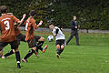 Voller Einsatz bei einem Spiel im vergangenen Oktober: Ein Spieler der 1. Mannschaft des TSV Steinach (rechts) in der Begegnung mit den Rottershäusern in der Kreisklasse.  Foto: Hopf       -  Voller Einsatz bei einem Spiel im vergangenen Oktober: Ein Spieler der 1. Mannschaft des TSV Steinach (rechts) in der Begegnung mit den Rottershäusern in der Kreisklasse.  Foto: Hopf