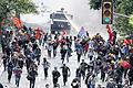Massenunruhen auf dem Taksim-Platz in Istanbul im Frühjahr 2013. Die Polizei rückt gegen Demonstranten vor. Doch die türkische Regierung unter Ministerpräsident Erdogan sieht sich inzwischen dem Vorwurf ausgesetzt, gegen jeden Kritiker brutal vorzugehen.