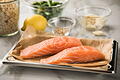 0001276570.jpg       -  Lachs liefert mit 0,6 mg pro 100 Gramm fast 50 Prozent des Tagesbedarfs an Vitamin B6.