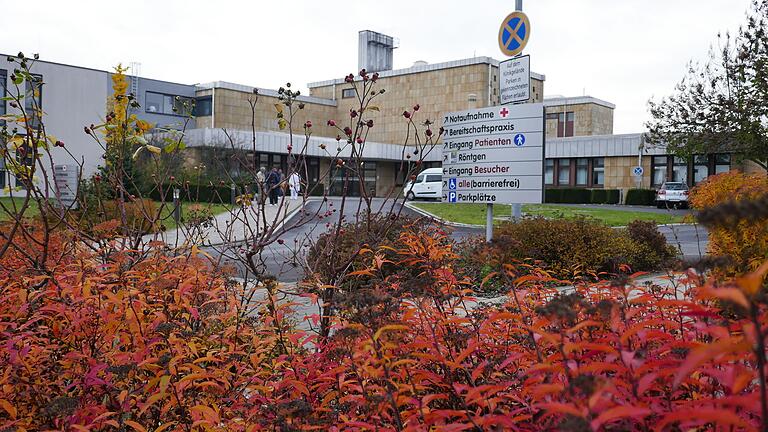 Aufgrund der steigenden Corona-Fallzahlen hat der Krisenstab der Haßberg-Kliniken ein generelles Besuchsverbot beschlossen. Aufgrund der steigenden Corona-Fallzahlen hat der Krisenstab der Haßberg-Kliniken ein generelles Besuchsverbot beschlossen.