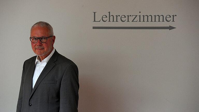 Abschied: Oberstudiendirektor Frank Kubitza verlässt zum Schuljahresende nach 16 Jahren als Schulleiter das Jack-Steinberger-Gymnasium.