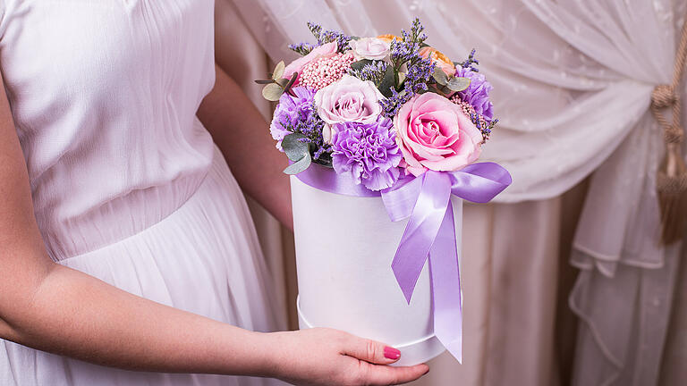 Trendfarbe Hochzeit       -  Lilac ist die Trendfarbe für die Hochzeitssaison 2020.