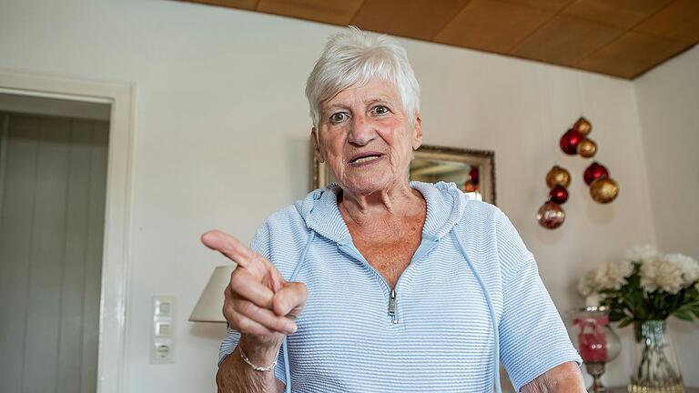 Marlene Bayer aus Maidbronn ist eine resolute Frau. Regelmäßig überführt sie Enkeltrick-Betrüger. Marlene Bayer aus Maidbronn ist eine resolute Frau. Regelmäßig überführt sie Enkeltrick-Betrüger.