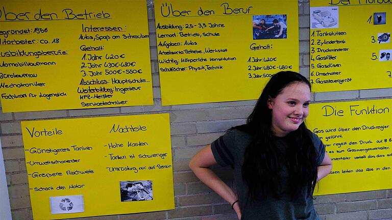 Mareike von der 8. Klasse der Hammelburger Mittelschule präsentierte den Beruf Mechatronik anhand von einem Gastank-Einbau in einem Hammelburger KFZ-Betrieb. Fotos: Gerd Schaar       -  Mareike von der 8. Klasse der Hammelburger Mittelschule präsentierte den Beruf Mechatronik anhand von einem Gastank-Einbau in einem Hammelburger KFZ-Betrieb. Fotos: Gerd Schaar