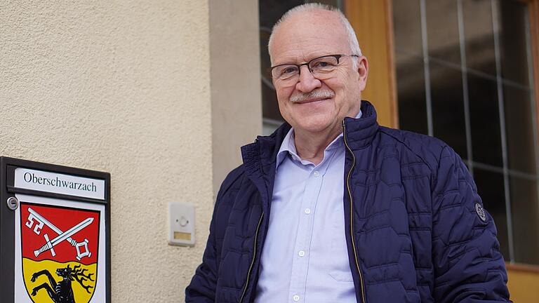 Manfred Schötz, Bürgermeister von Oberschwarzach, treibt die Planungen für ein Nahwärmenetz in seiner Gemeinde voran.