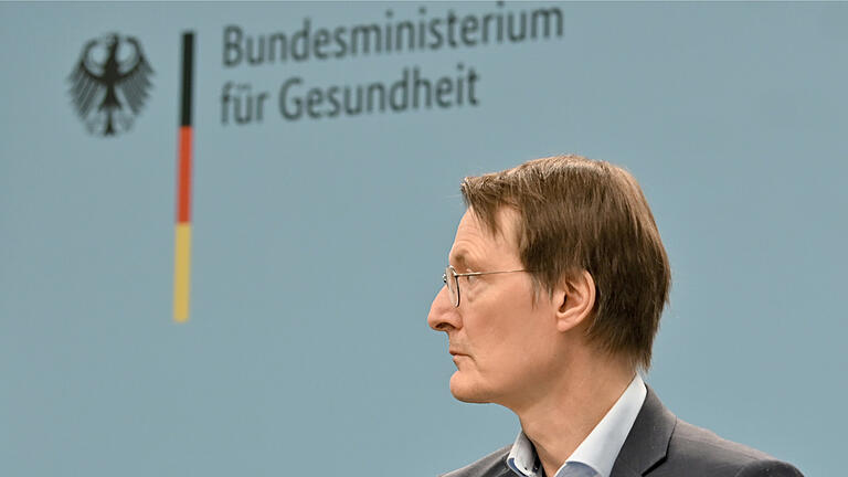Pressekonferenz zur geplanten Krankenhausreform.jpeg - Bundesgesundheitsminister Karl Lauterbach ringt mit den Ländern um eine Krankenhausreform. Pressekonferenz zur geplanten Krankenhausreform.jpeg - Bundesgesundheitsminister Karl Lauterbach ringt mit den Ländern um eine Krankenhausreform.