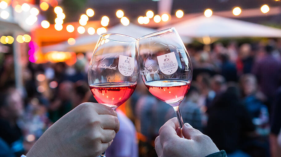 JGA Wein       -  In der Weinschule des Winzer Sommerach können Sie sich mit Ihren Männern durch verschiedene Weine probieren - und noch etwas dazulernen.