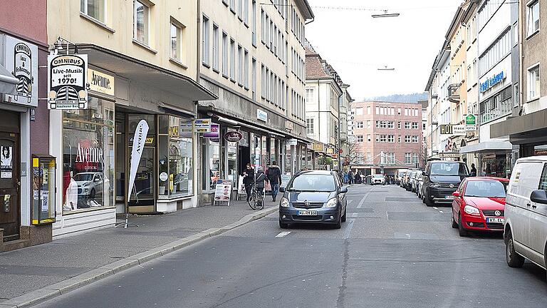 Wird ein Teil der Theaterstraße Fußgängerzone ?