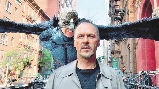 Abräumer bei der Oscar-Verleihung: der Film &bdquo;Birdman&ldquo;. Die Burg-Lichtspiele zeigen den Streifen in der Vhs-Filmauslese am Sonntag um 11.15 Uhr sowie am Dienstag und Mittwoch um 20 Uhr.