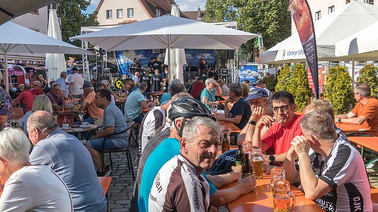 Das Gemündener Kirchweih- und Heimatfest fand in diesem Jahr unter dem Motto 'Schmecktakel – Street-Food meets Music' statt.