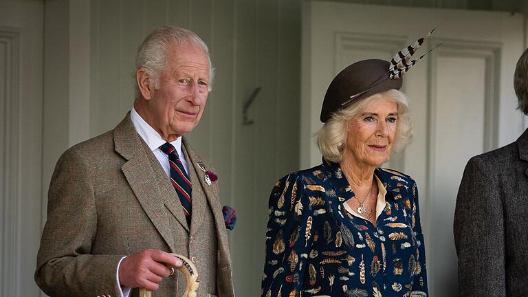 König Charles III. und Königin Camilla       -  Für Charles wird es die erste Reise in ein Land außerhalb des Vereinigten Königreichs sein, dessen Staatsoberhaupt er ist. (Archivbild)