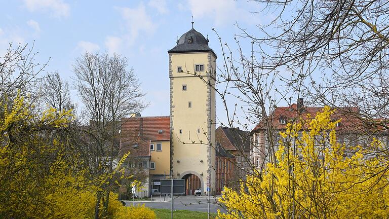 Das Obere Tor am Eingang zur Ochsenfurter Altstadt soll saniert werden.&nbsp;