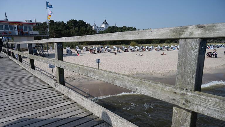 Vineta Seebrücke Zinnowitz       -  Wegen des Sturzes ihres Kindes von der dortigen Seebrücke wollte eine Brandenburgerin Geld von der Gemeinde Zinnowitz. (Archivbild)