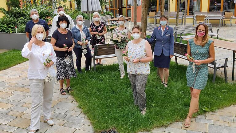 Sieben neue Hospizhelferinnen verstärken das Team der ehrenamtlichen Hospizarbeit in Haßfurt und Umgebung. Sieben neue Hospizhelferinnen verstärken das Team der ehrenamtlichen Hospizarbeit in Haßfurt und Umgebung.