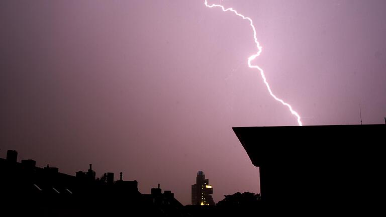 Gewitter (Symbolbild) Gewitter (Symbolbild)