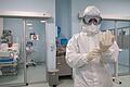 Eine Infektion mit dem Coronavirus verläuft oft mild, kann in schweren Fällen aber enorm hartnäckig sein. Teilweise liegen Patienten dann mehrere Wochen auf der Intensivstation.