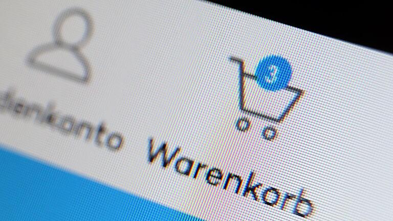 Warenkorb im Internet - Die Nutzer hatten die Substanzen laut Polizei meist legal in Internet-Shops bestellt. (Symbolbild) Warenkorb im Internet - Die Nutzer hatten die Substanzen laut Polizei meist legal in Internet-Shops bestellt. (Symbolbild)