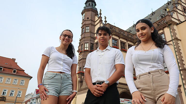 Mina Blüml (14), Anthony Höchemer (17) und Iman Tahir (15) wollen mehr Mitsprache und Austausch in ihrer Heimatstadt. Aus ihrer Sicht fehlt es an Angeboten für ihre Altersgruppe in Schweinfurt.