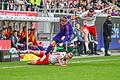 Jahn Regensburg - Fortuna Düsseldorf       -  Der Düsseldorfer Isak Johannesson im Zweikampf mit den Regensburgern Louis Breunig (l) und Rasim Bulic.