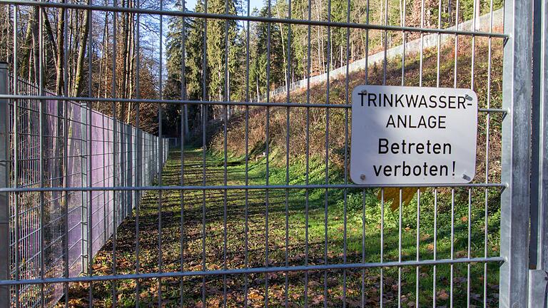 Die Stadt Rieneck will zusätzlich zu den bestehenden Gespringsquellen künftignoch ein zweites Standbein zur Trinkwasserversorgung nutzen. Dazu soll ein neuer Tiefbrunnen gesucht und gebohrt werden. Die Stadt Rieneck will zusätzlich zu den bestehenden Gespringsquellen künftignoch ein zweites Standbein zur Trinkwasserversorgung nutzen. Dazu soll ein neuer Tiefbrunnen gesucht und gebohrt werden.