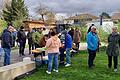 Stand mit Kaffee und Kuchen und Bildern zum Ausmalen