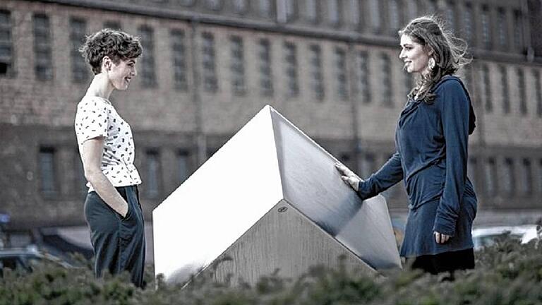 In der Disharmonie: Das Duo Miss O'Paque.