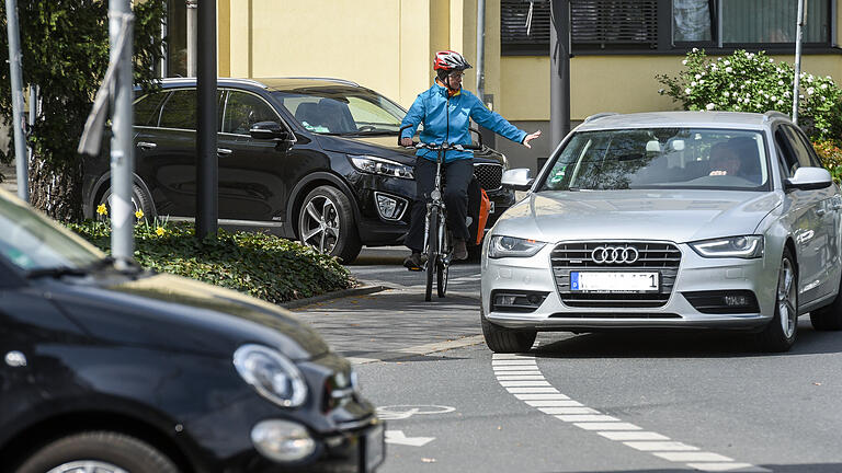 Die Belange der Radfahrer sollen in Würzburg künftig Priorität haben. Unser Foto entstand am Berliner Ring.