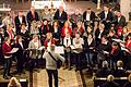 Beim Adventskonzert in der Pfarrkirche Großrinderfeld begeisterte unter anderem der Chor.