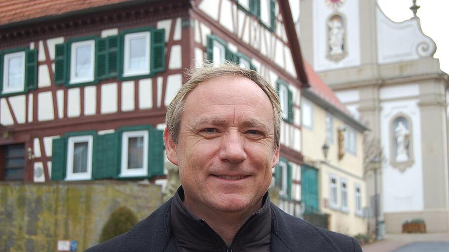 Bernd Stöth ist einer von drei Bürgermeister-Kandidaten in Fuchsstadt.  Foto: Wolfgang Dünnebier       -  Bernd Stöth ist einer von drei Bürgermeister-Kandidaten in Fuchsstadt.  Foto: Wolfgang Dünnebier