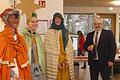 Zum Schluss steuerten noch die Sternsinger ihren Segen zum Neujahrsempfang bei. Rechts Bürgermeister Willi Warmuth.