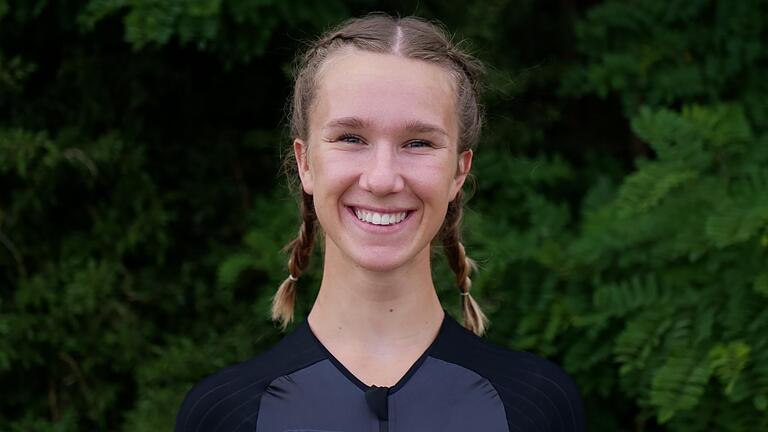 Die 19 Jahre alte Anne Schmidhuber (im Bild) aus Eßleben hat neben dem Laufen und Korbball mittlerweile Triathlon und Rad-Zeitrennen für sich entdeckt.
