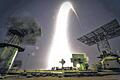 Ein Bild wie aus einem Science-Fiction-Film: Die Sojus TMA-13M mit Alexander Gerst an Bord hebt in Baikonur ab zur Internationalen Raumstation ISS.