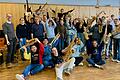 Die begeisterten Teilnehmerinnen und Teilnehmer der Schulbigband beim Workshop mit Thomas Buffy (links) und Prof. Lackner (3. von links)