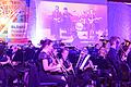 In farbiges Licht getaucht wurde die Bläserphilharmonie Werneck bei ihren Dreikönigsfestkonzerten, wie hier bei den Beatles-Hits.