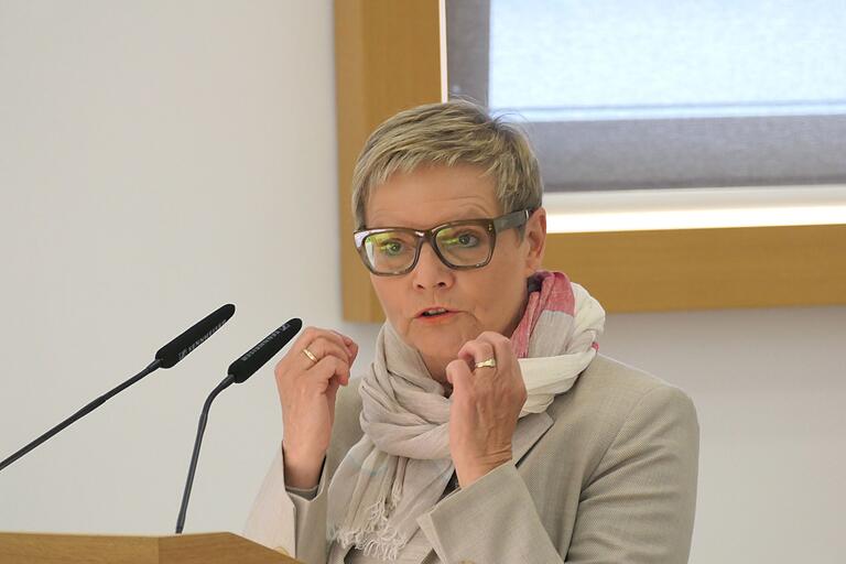 Die parlamentarische Staatssekretärin Sabine Dittmar berichtete über aktuelle Entwicklungen in der Politik. Die parlamentarische Staatssekretärin Sabine Dittmar berichtete über aktuelle Entwicklungen in der Politik. 