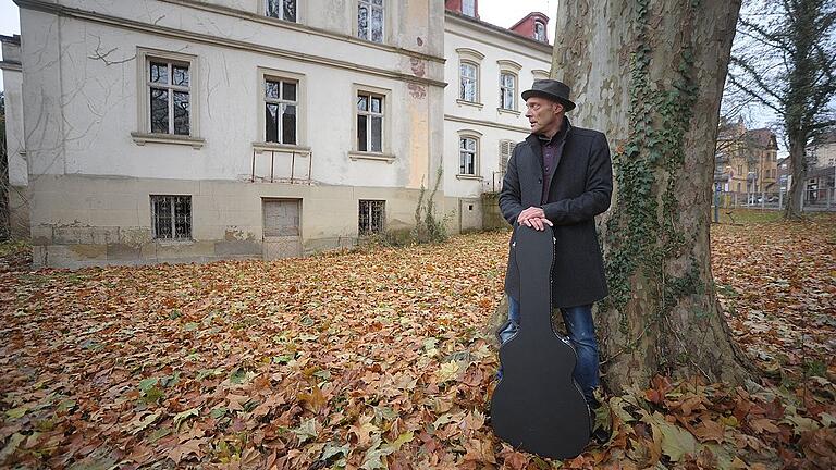 Michael Heppes, hat einen neuen Song veröffentlicht. Bum Bum heißt er.