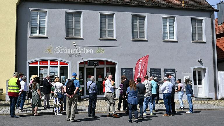 Unser Dorf hat Zukunft: Im Wiesenbronner Dorfladen kann man 24 Stunden täglich einkaufen.