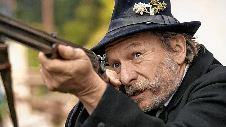 Franz Xaver Kroetz als Wilderer in dem Film „Die Geschichte vom Brandner Kaspar“. Wilderer gab es bekanntlich auch im Spessart jede Menge. Franz Xaver Kroetz als Wilderer in dem Film „Die Geschichte vom Brandner Kaspar“. Wilderer gab es bekanntlich auch im Spessart jede Menge.